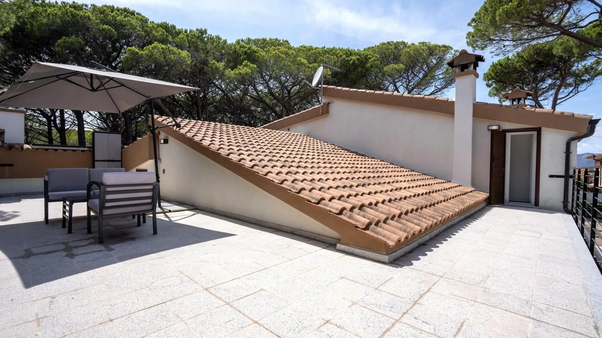 Domus Lucia 1 Apartment Santa Lucia  Italy